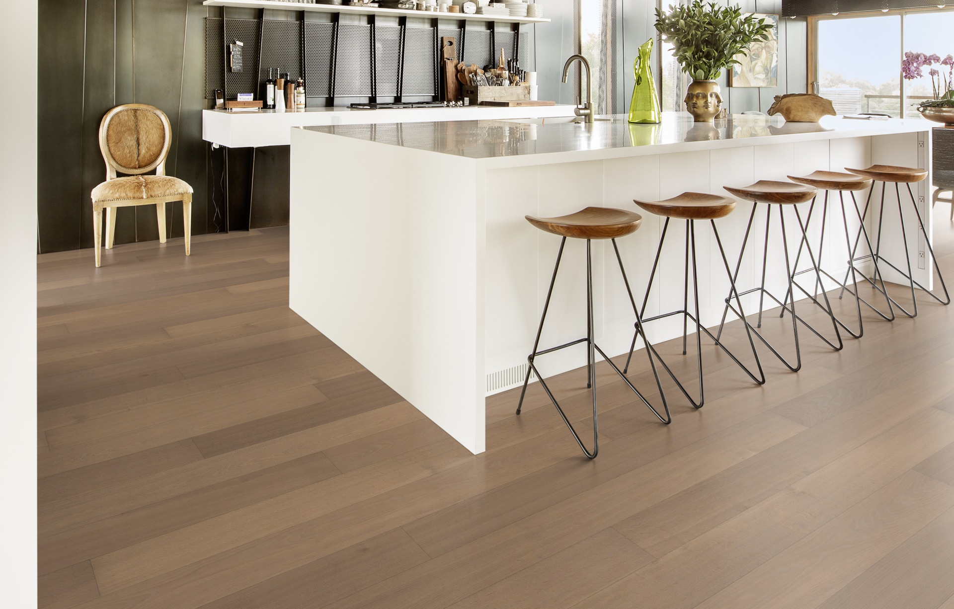 Паркетная доска Kahrs Столичная Дуб Берлин Berlin 151N4AEKFMKW220 Calm 2266×187×15 фото в интерьере